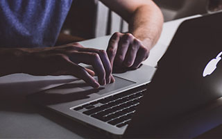 意甲媒体透露：米兰俱乐部正在重点关注11场8球的，23岁身高一米九的大中锋